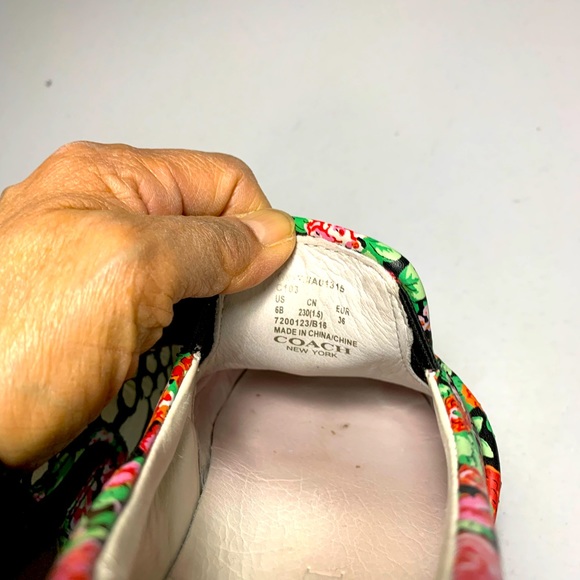 Coach printed slip on/ driving shoes shoes - Picture 5 of 5